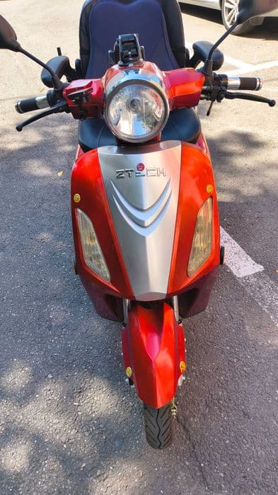 Scuter zetech 1800 w