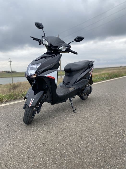 Vând scuter electric