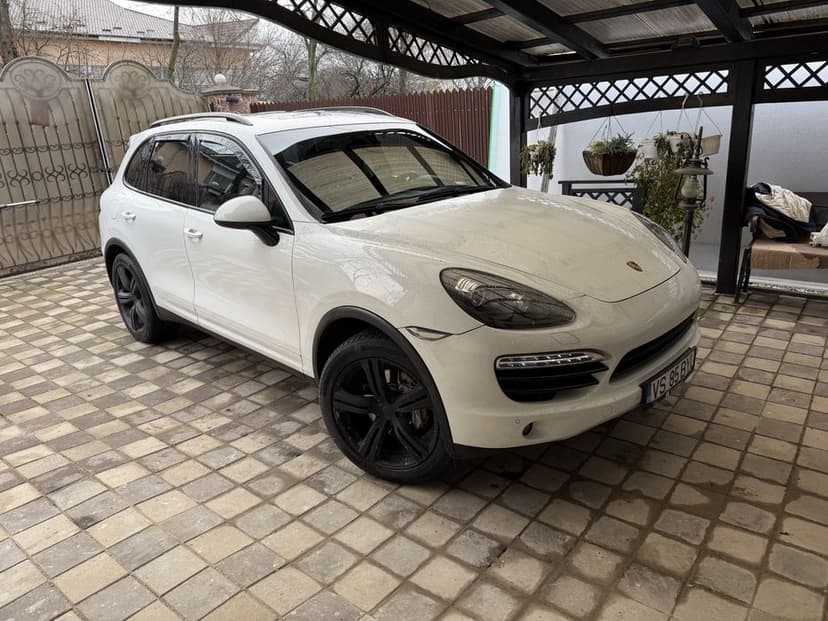 Porsche cayenne 3.0 V6 245 CP