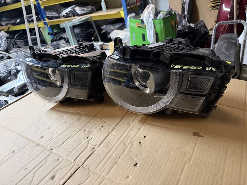 Far stanga Complet Range Land Rover Defender L663 2020/2021/2022/23/24