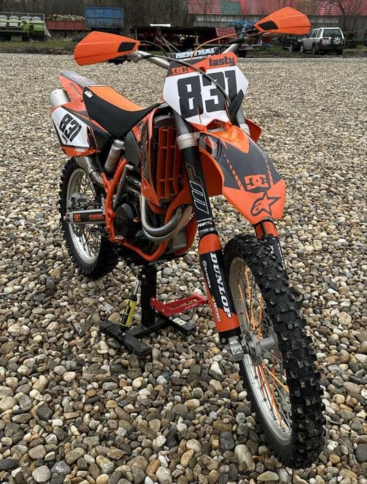 Vând ktm 525 sx stare impecabila