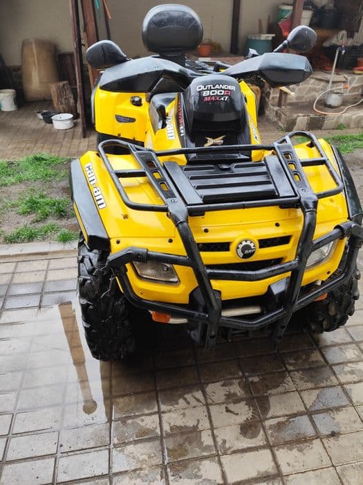 Can Am Outlander 800 xt max