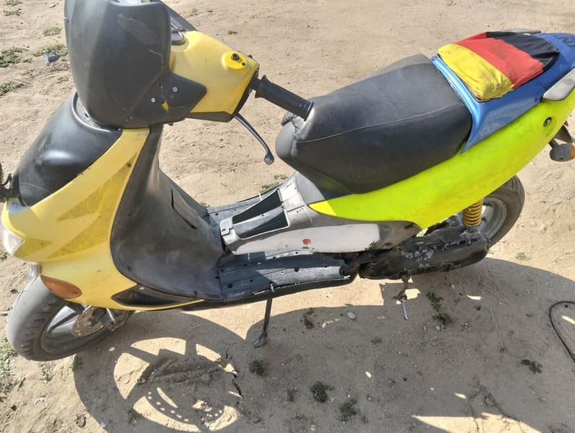 Scuter Aprilia SR 50