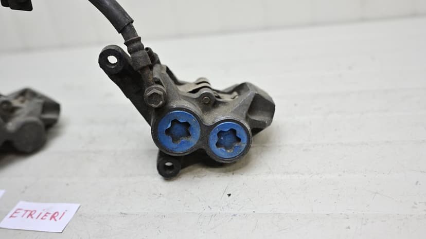 Etrier Frana Fata Stanga Dreapta Cu Furtune Yamaha YZF R6 2003 - 2005