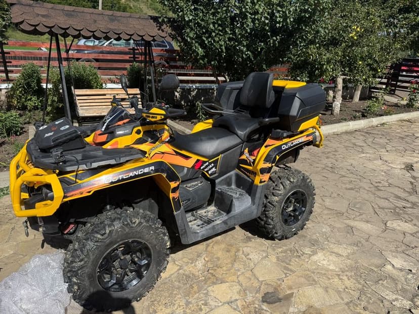 Vând ATV Can-Am