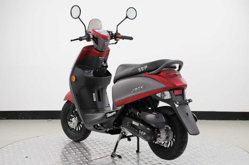 Scuter 49cc, Nou - Fără Permis, Ideal pentru Livrări și Navetă