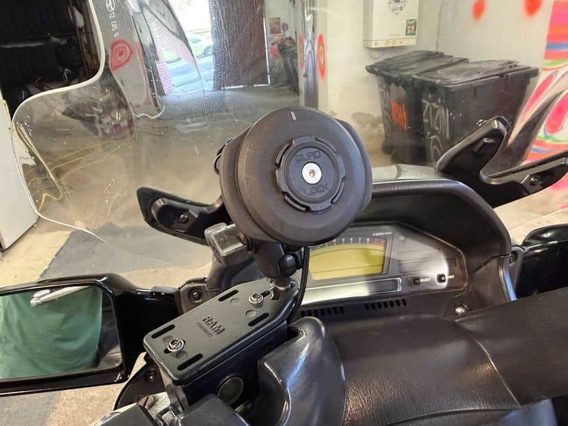 Maxi Scuter Suzuki Burgman 650 Executive ABS 2005 – 68.000 km