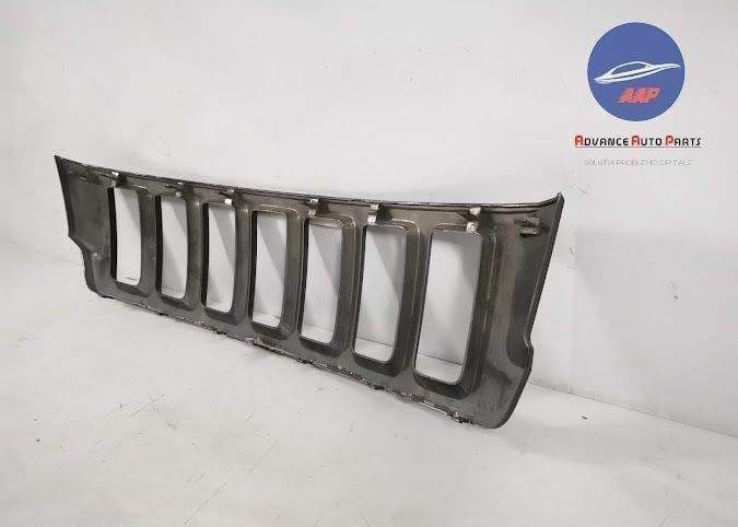 Grila Centrala originala Jeep Cherokee KK [2007 - 2013] Jeep  Cherokee