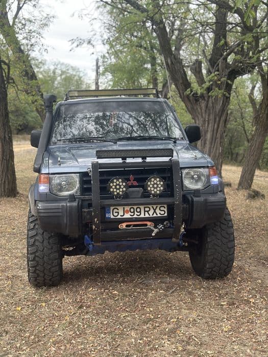 Mitsubishi Pajero Mk2 2.5