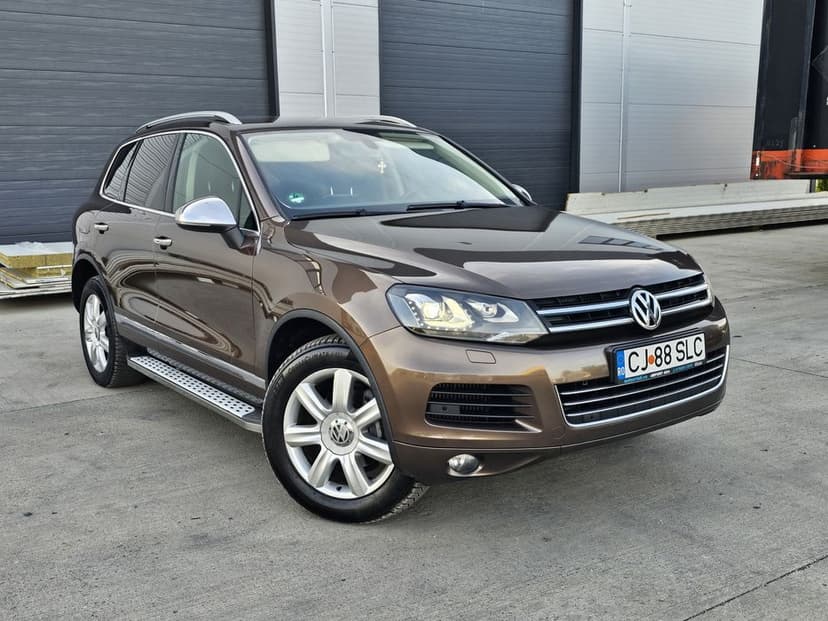 VW Touareg,4x4,3.0 Diesel,245CP,Navi,Jante,Piele,Cârlig, Posibil Rate*