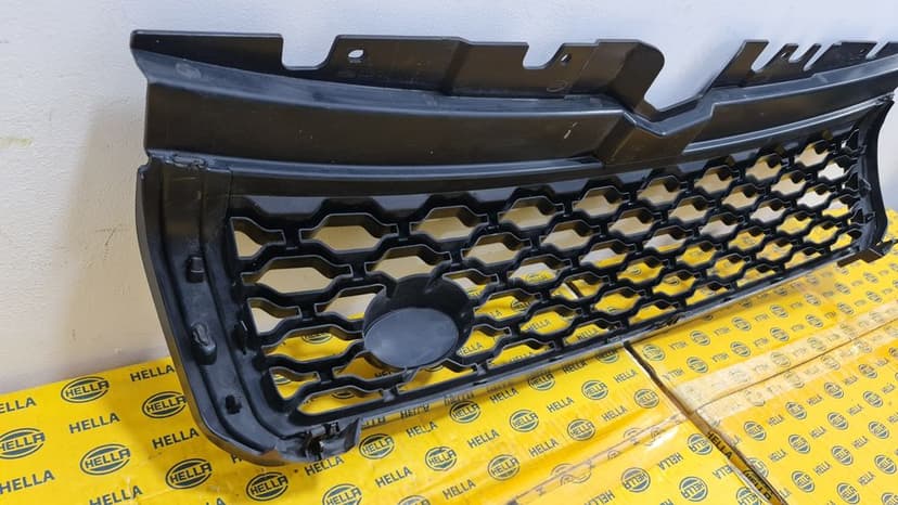 Grila masca radiator bara fata Land Rover Discovery Sport facelift