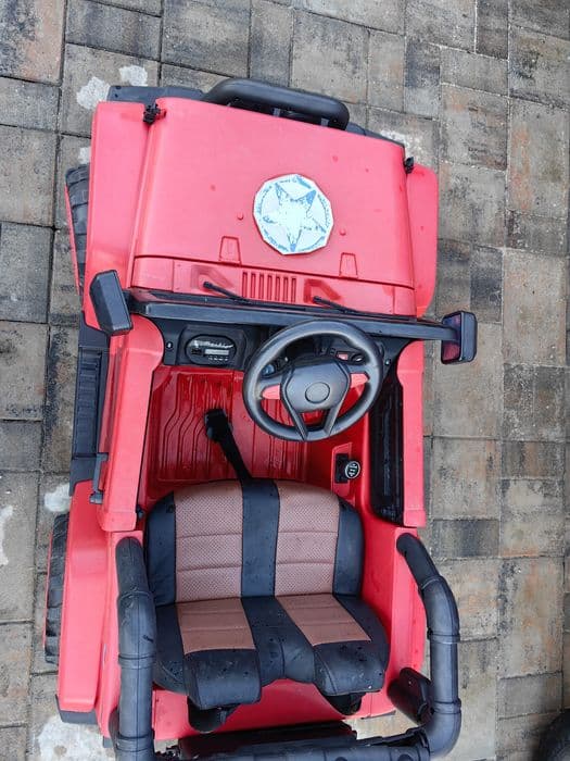 Mașinuță electrică Jeep Off-Road 12V pentru copii