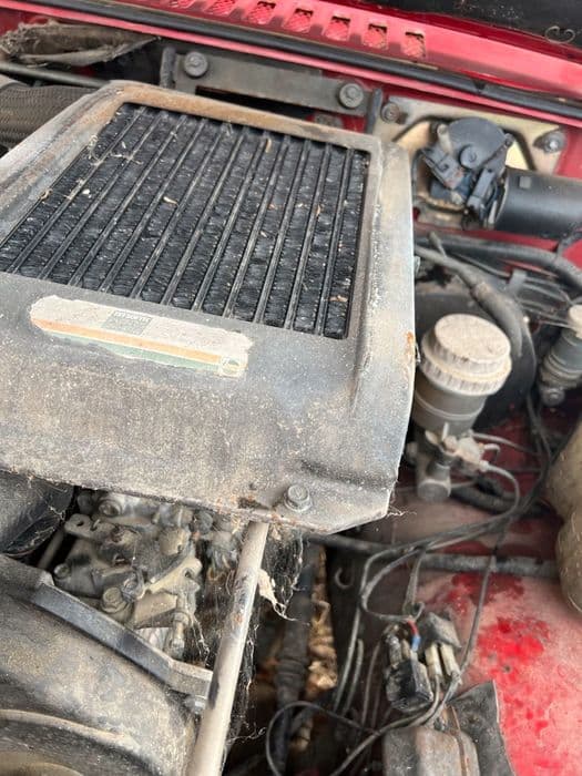 Mitsubishi Pajero 2.5 TDI 95CP – 4x4 mic/mare + blocant spate