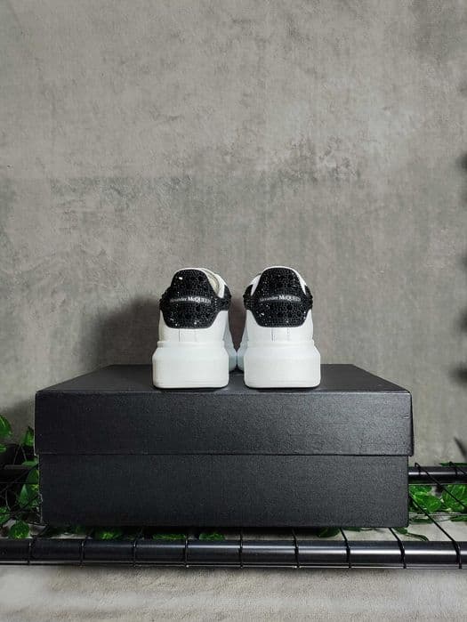 Adidasi Alexander McQueen marimea 33 (fit 38)