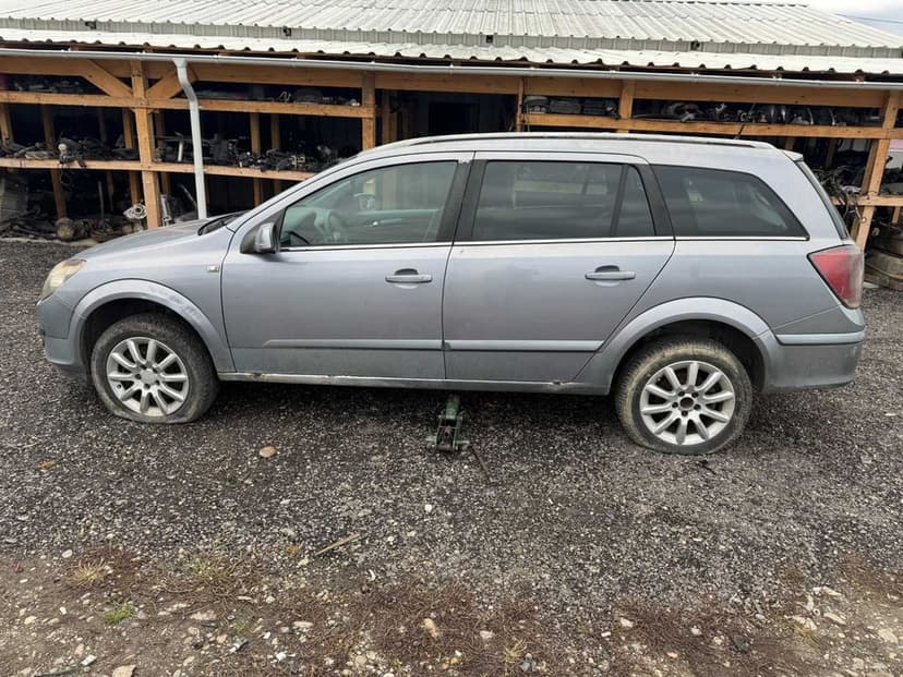 Dezmembrari Dezmembrez Piese piesa Dez Opel Astra H Z19DT 120cp break