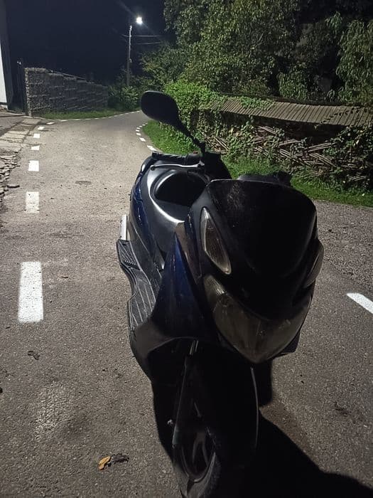 Vând scuter Suzuki burgman 125 defect