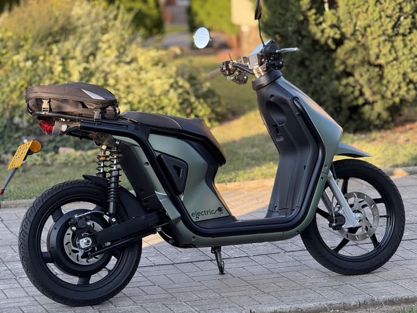 Scuter Electric Govecs Flex (Bicicleta electrica)NOU (nu trotineta)