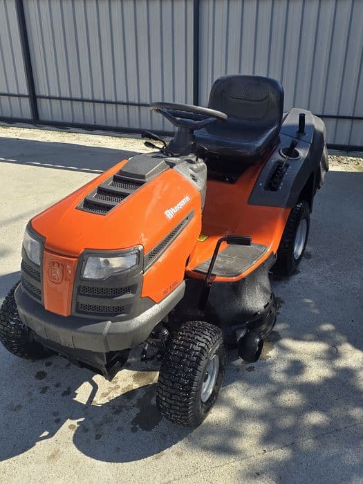 Tractoras Husqvarna TC 138 an 2020