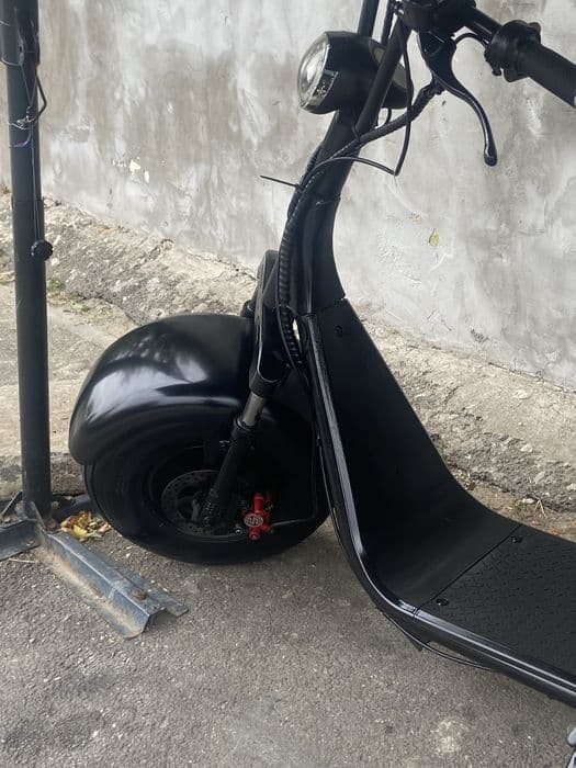 Vand scuter electric fara permis