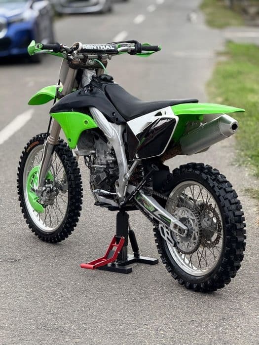 Vând Kawasaki KXF 450 2010 impecabil/1999€neg!
