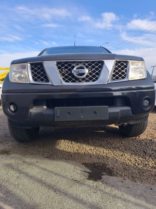 Motor nissan navara king cab