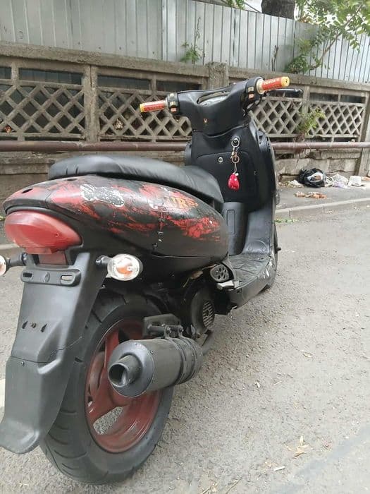 Vând scuter / sau schimb cu iPhone dela 11 în sus