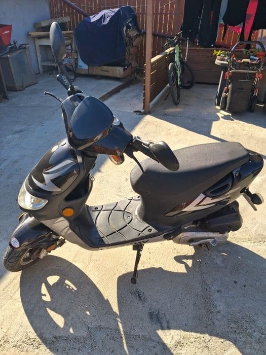 Scuter keeway huricane 49cc