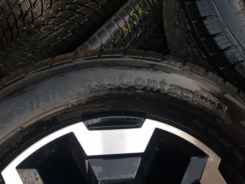 Jante nissan navara 6x114,3 pe 18 si anv.m+s continental 255/60r18