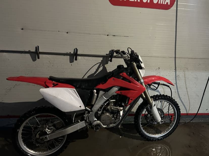 Honda CRF       R
