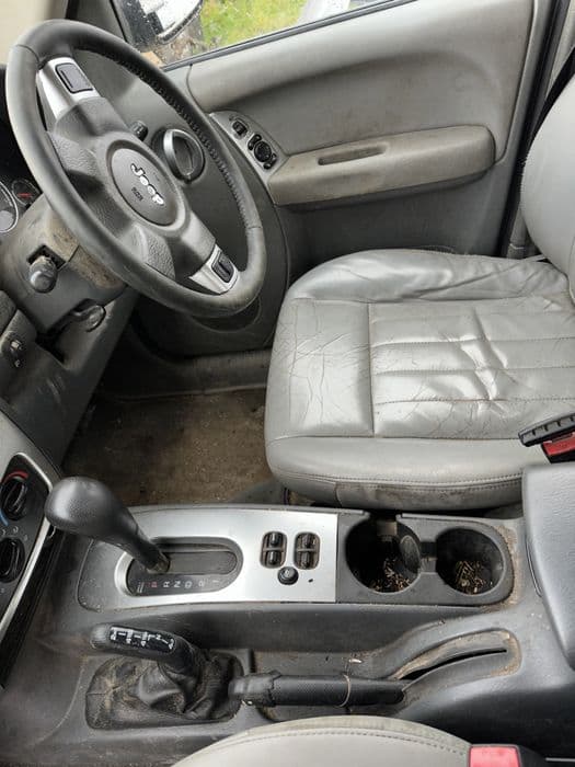 Dezmembrari dezmembrez piese Jeep Cherokee 2.8 crd cutie automata