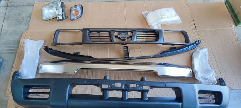 Maner oblon usa spate nissan navara  pathfinder