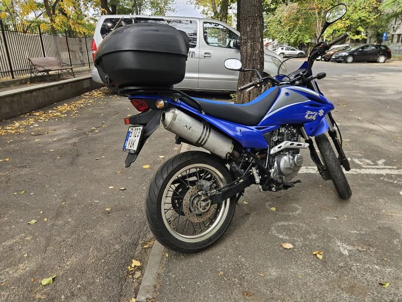 Suzuki DR 125 SM