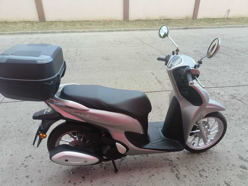 Scuter Honda SH Mode