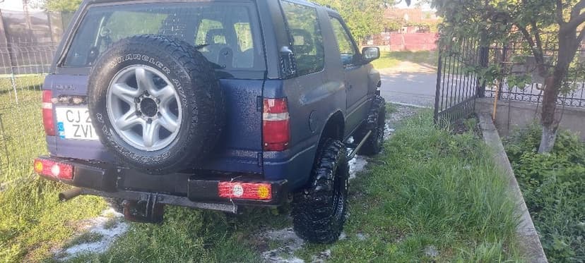 Vand sau schimb ( cu ceva mai domestic)Opel Frontera 2.0 sport, modifi