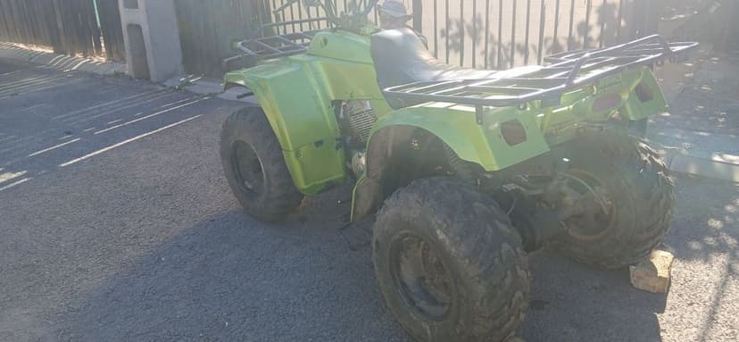 Atv 300cc verde adulți (NEGOCIABIL)