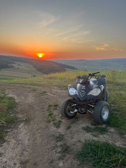 Vand atv e ton vector cu acte