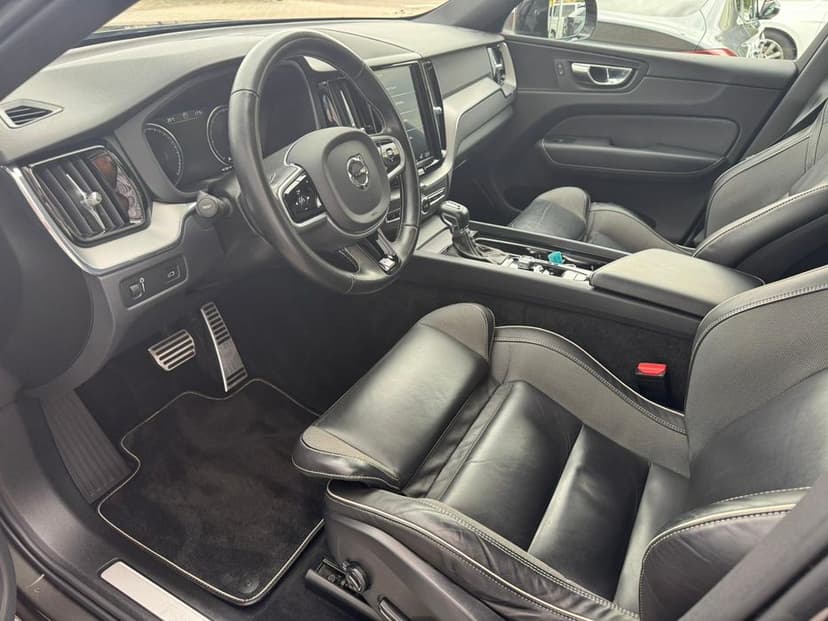 Volvo XC 60 ~ R Design~ 2021