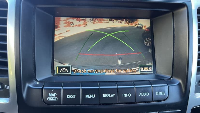 TOYOTA LAND CRUISER 3.0 D-4D 8 locuri echipare full-option