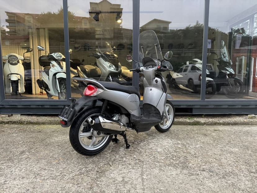 Scuter Aprilia Scarabeo 125 cc -GARANTIE - TRANSPORT GRATUIT-