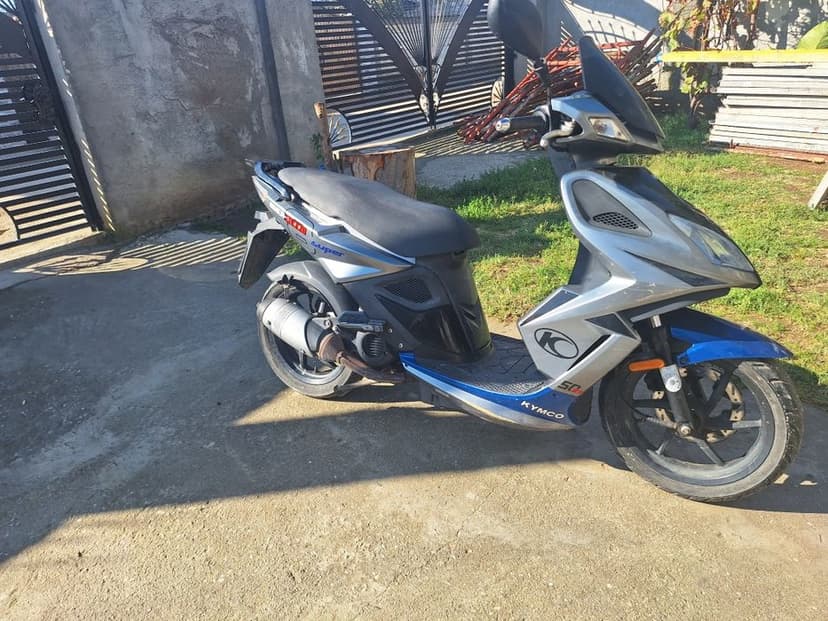 Scuter kimco super 50cc 2 t ca nou