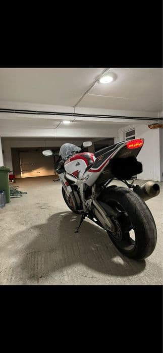 Yamaha YZF-R6 (1999) – În stare bună, proprietar