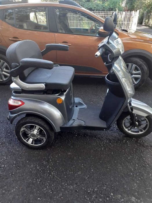 Triciclu electric nou ieftin