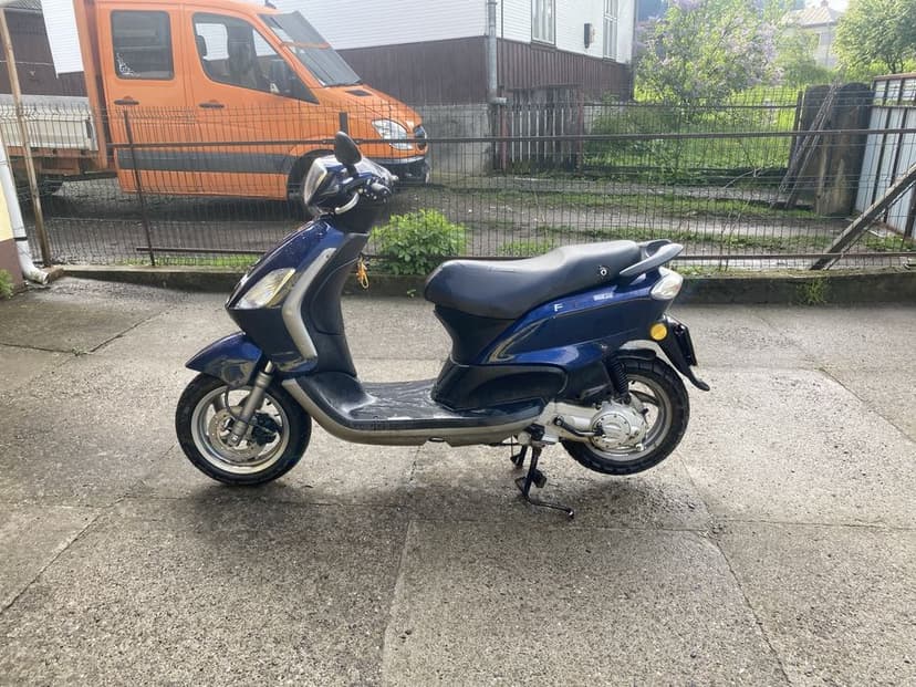 vand Piaggio fly