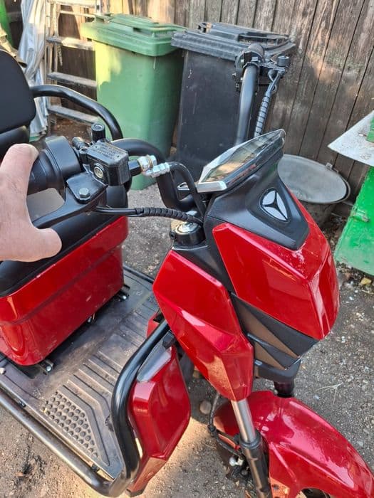 Vând Triciclu nouă