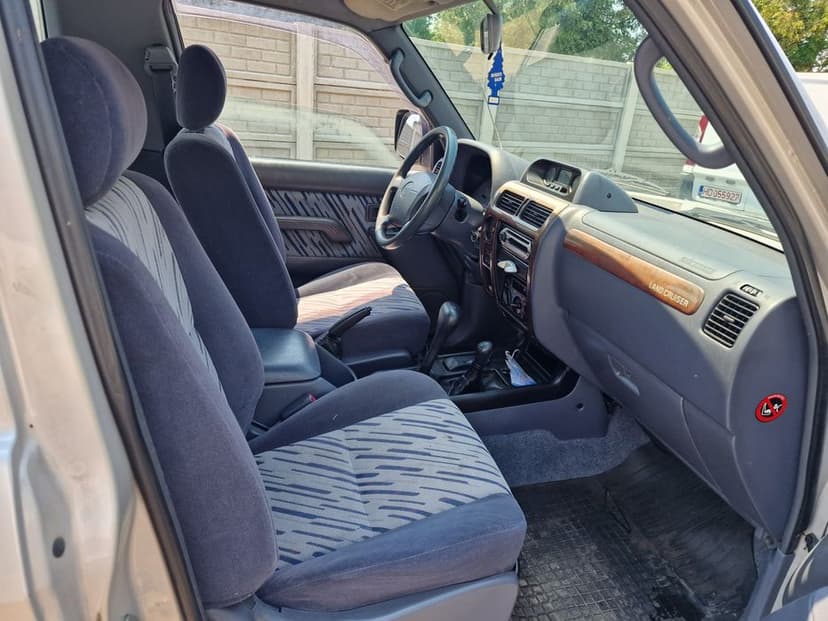 Dezmembrez Toyota land cruiser j90-j95 3.0d