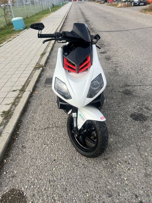 Vand scuter Derbi GP1 49 cc