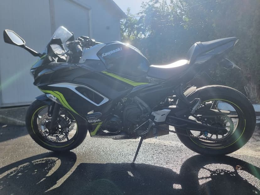 Kawasaki Ninja 650 2021