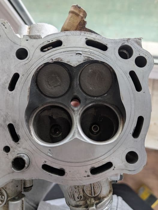 Chiulasa Suzuki drz/ Ltz 400 și alte piese