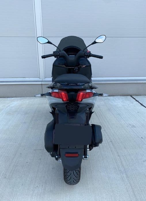 Piaggio MP3 S motor:310cmc 26cp Euro 5+ an:12.2024 Km:860 INMATRICULAT