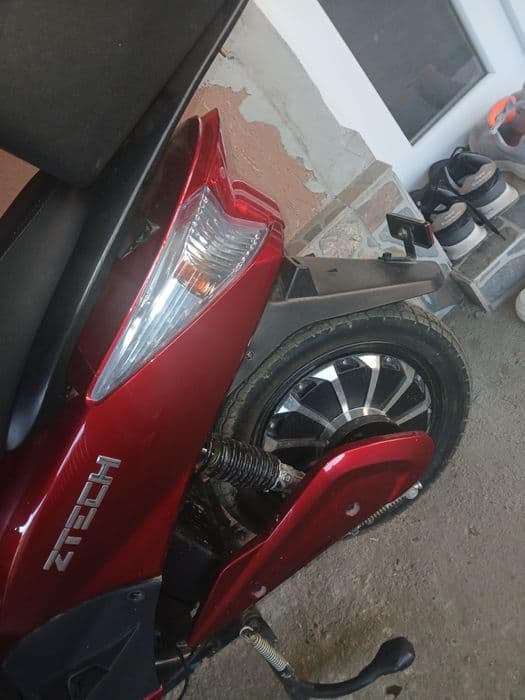 Vând scuter electric, ZTECH 
Garanție ,stare ca și nou acte
